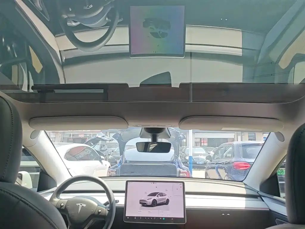 Tesla Model Y 2023 — фото 18