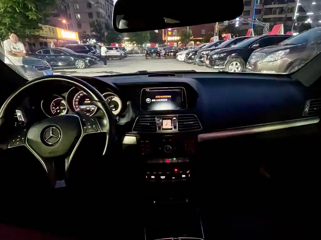 Mercedes-Benz E-Class 2016