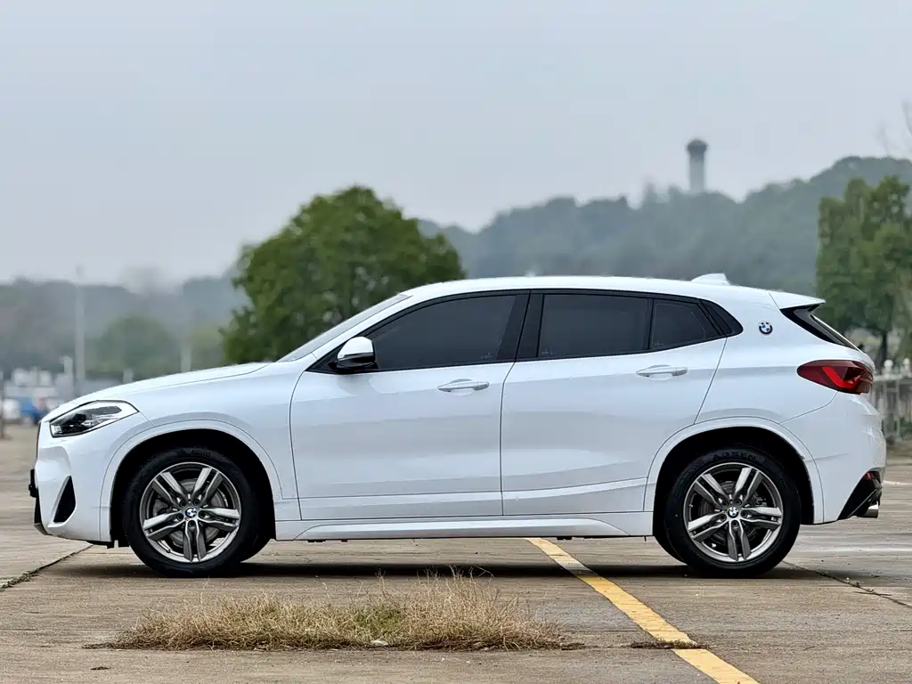 BMW X2 2022 — фото 4