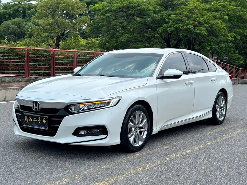 Honda Accord 2020 — фото 1