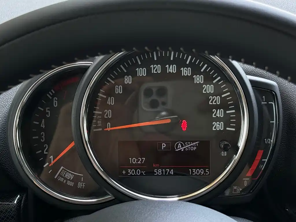 MINI Clubman 2019 — фото 11