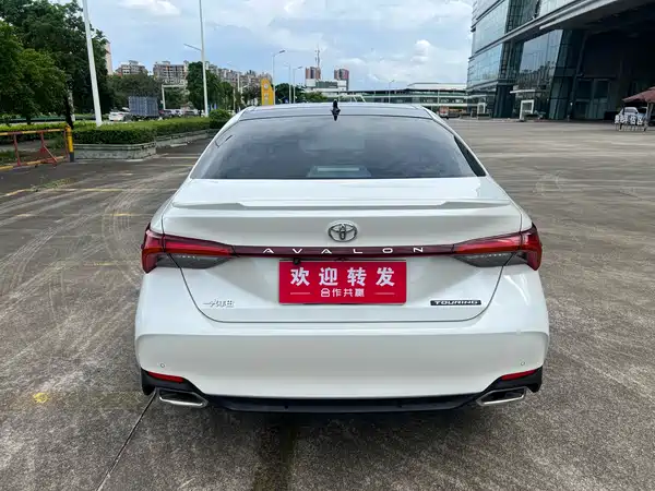 Toyota Avalon 2020