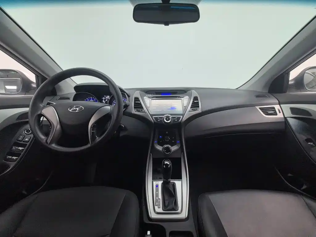 Hyundai Elantra 2014