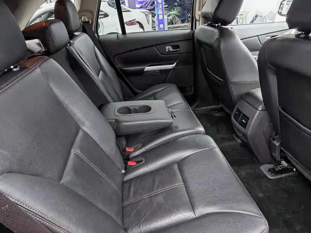 Ford Edge 2015 — фото 6