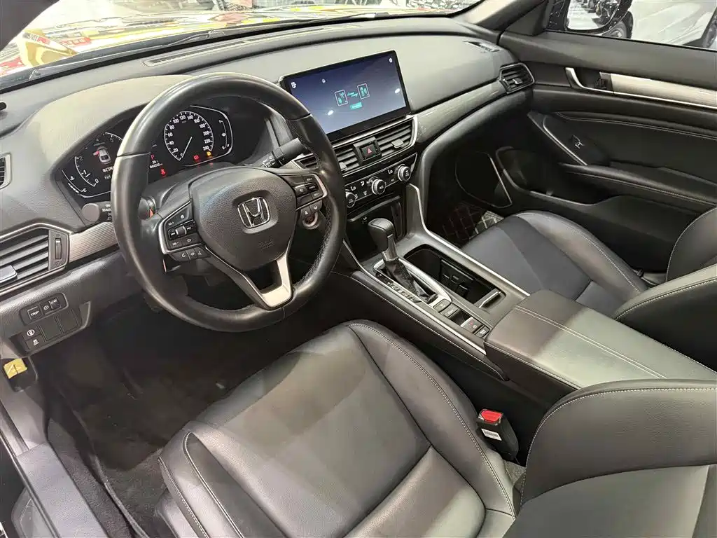 Honda Inspire 2022 — фото 11