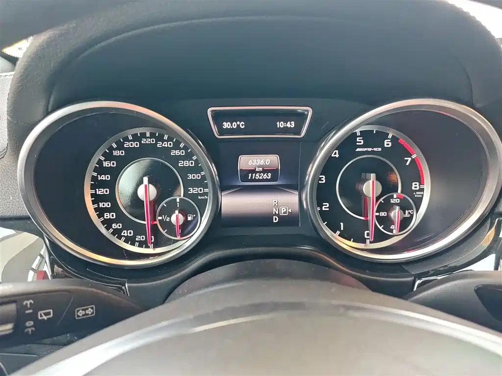Mercedes-Benz GL-Class AMG 2015 — фото 12