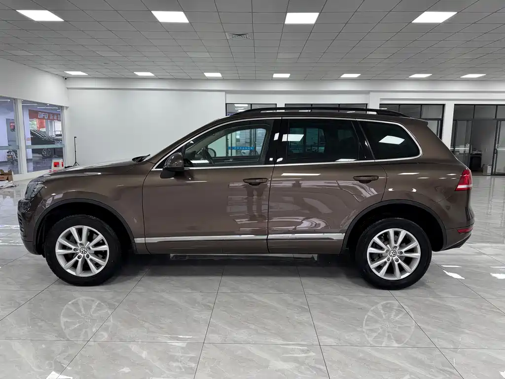 Volkswagen Touareg 2015 — фото 4