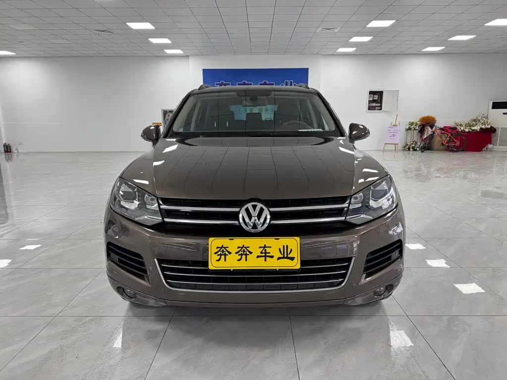 Volkswagen Touareg 2015 — фото 2