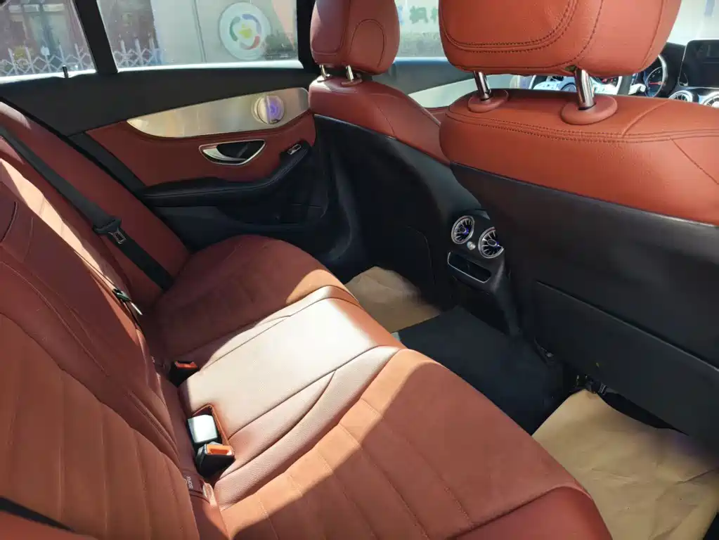 Mercedes-Benz C-Class 2019