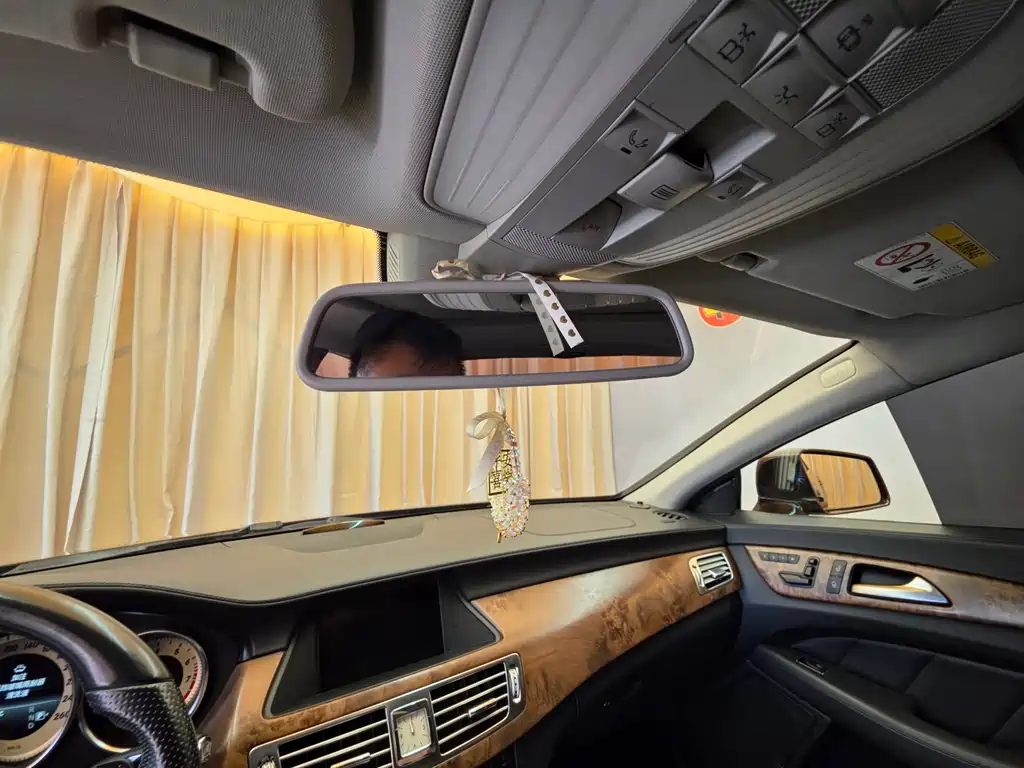 Mercedes-Benz CLS 2015 — фото 11