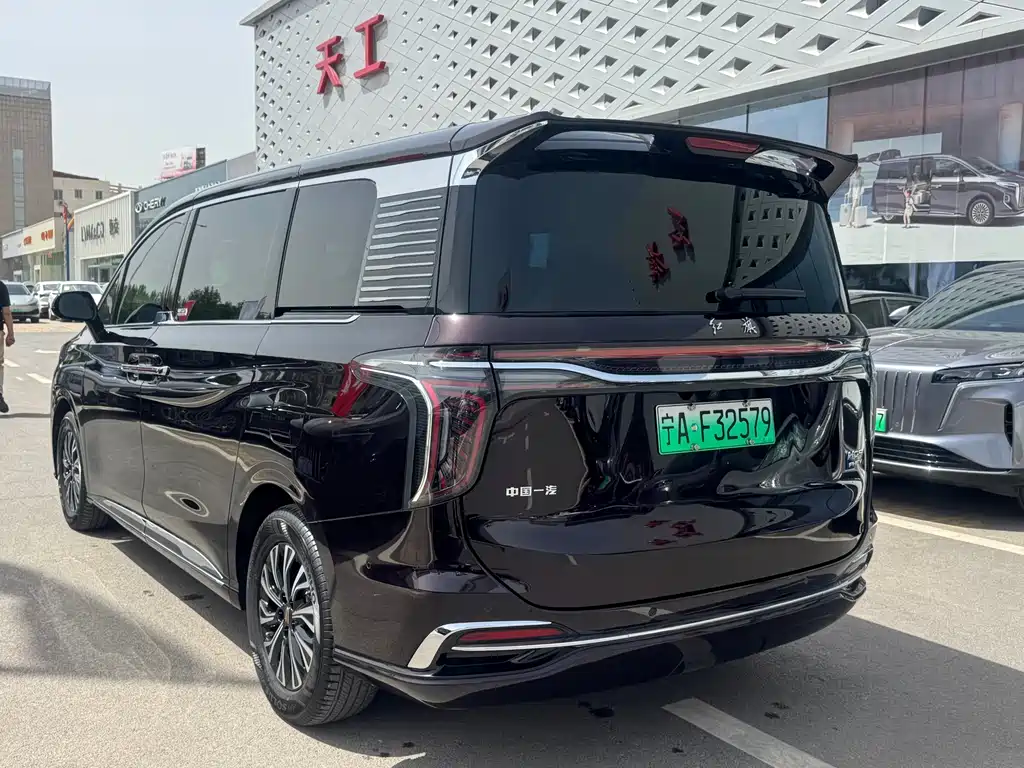 Hongqi HQ9 PHEV 2024 — фото 6
