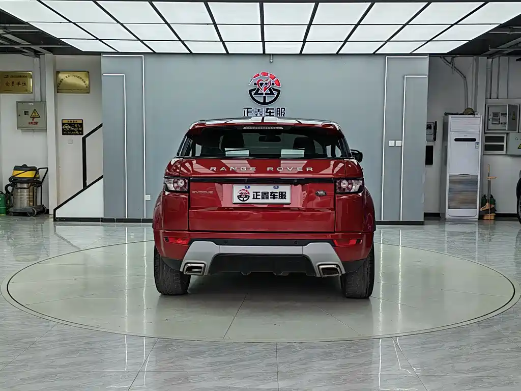 Land Rover Evoque 2014 — фото 16