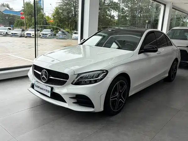 Mercedes-Benz C-Class 2021