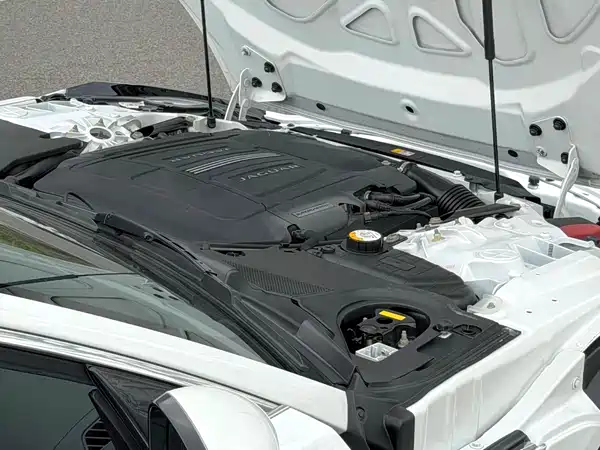 Jaguar F-TYPE 2014