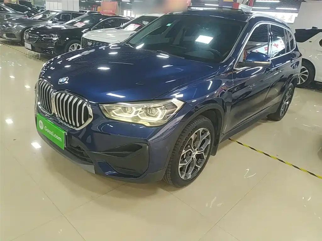 BMW X1 2020 — фото 1
