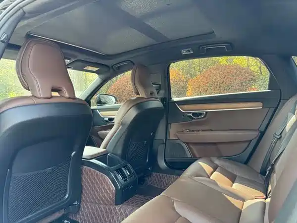 Volvo S90 2021