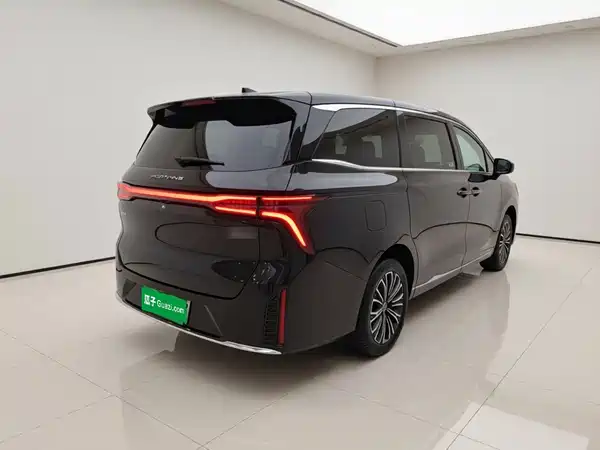 Dongfeng Forthing Xinghai V9 2025