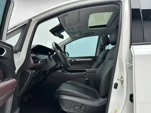 GAC Trumpchi M6 2022