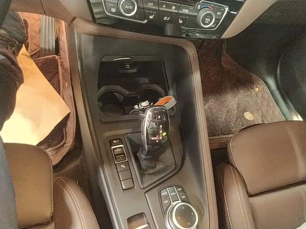BMW X1 2020 — фото 14