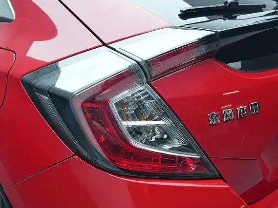 Honda Civic 2021 — фото 9