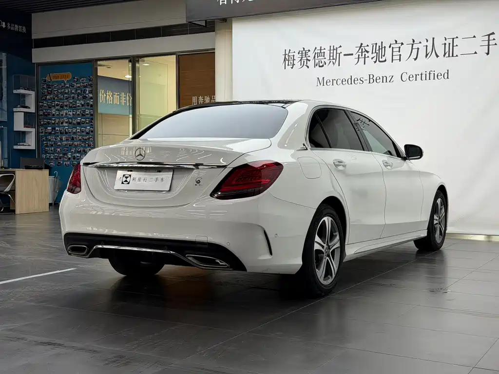 Mercedes-Benz C-Class 2019 — фото 11