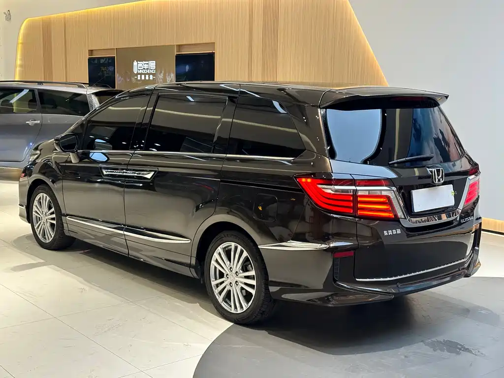 Honda Elysion 2017 — фото 4