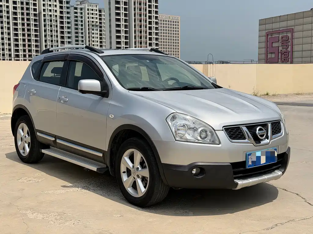 Nissan Fresco 2011