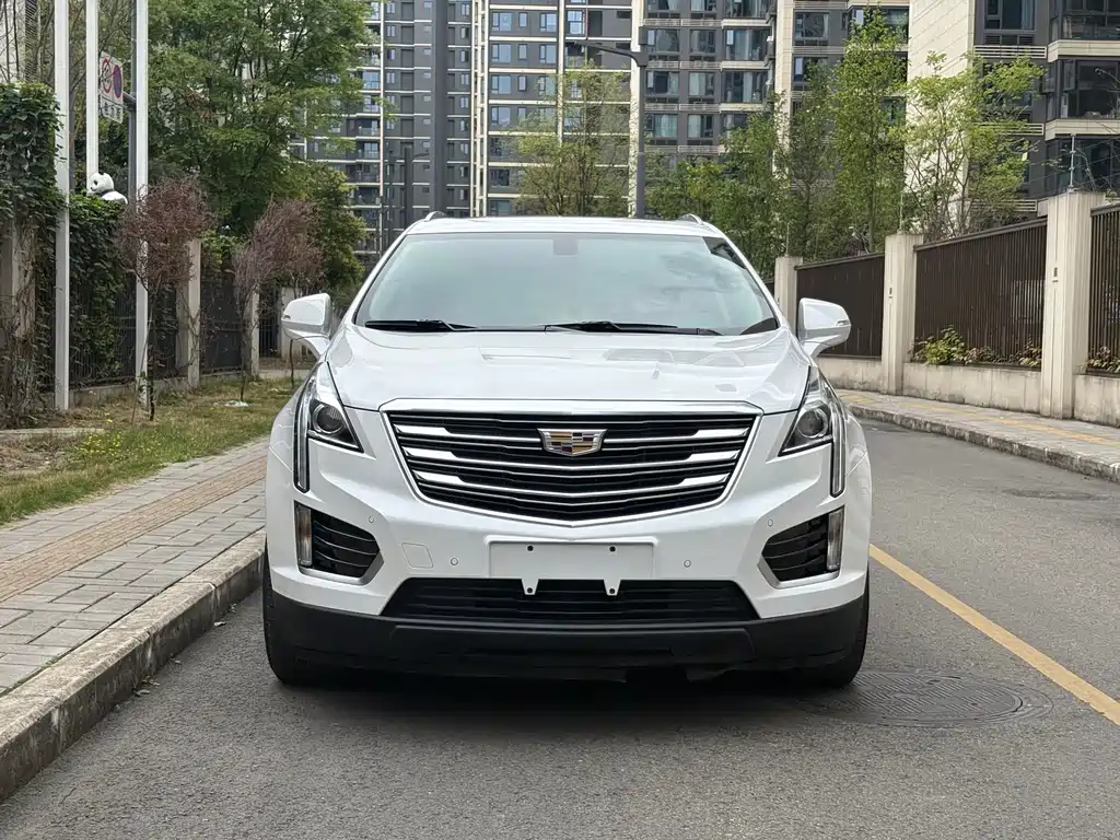 Cadillac XT5 2018 — фото 2