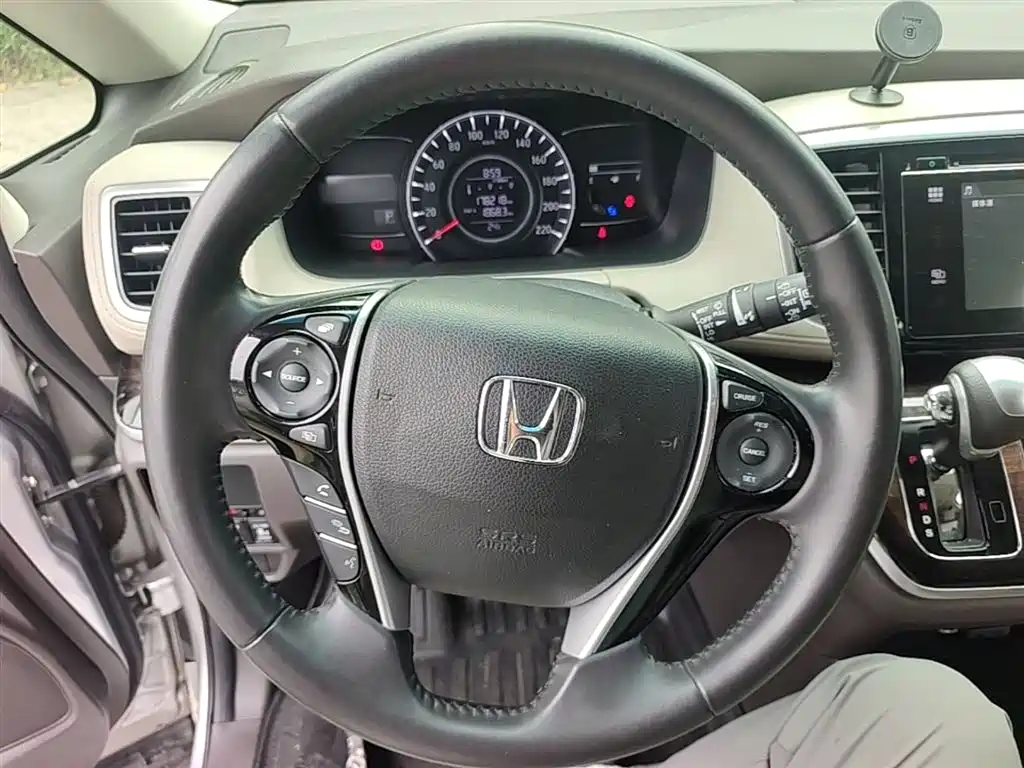 Honda Odyssey 2015 — фото 3
