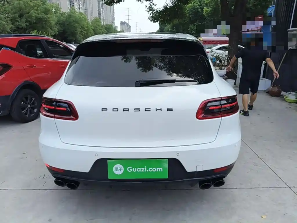 Porsche Macan 2016