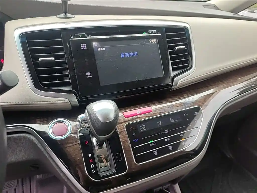 Honda Odyssey 2015 — фото 6