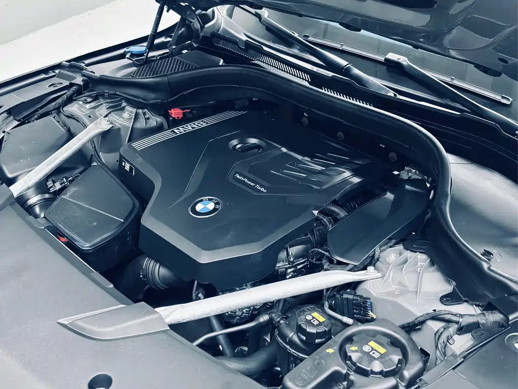 BMW 6 Series GT 2022 — фото 17
