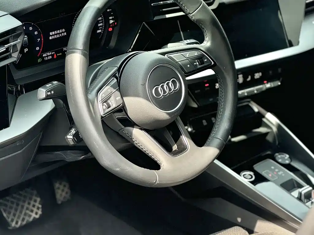 Audi A3 2021 — фото 15