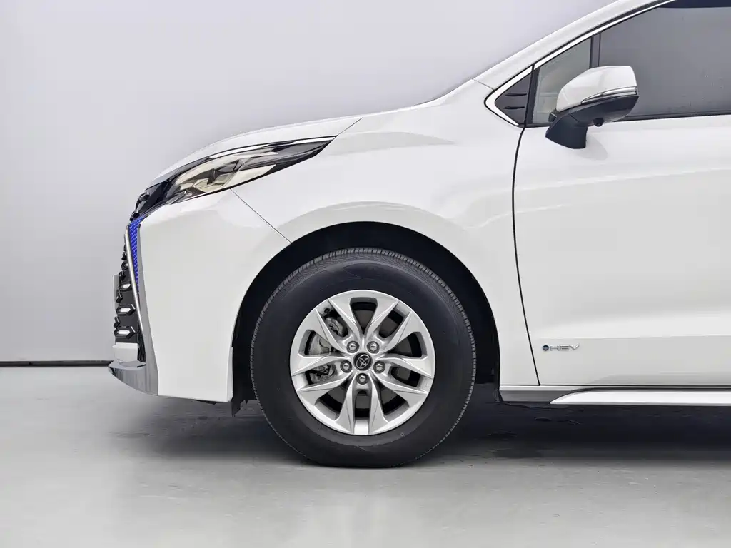 Toyota Sienna 2024