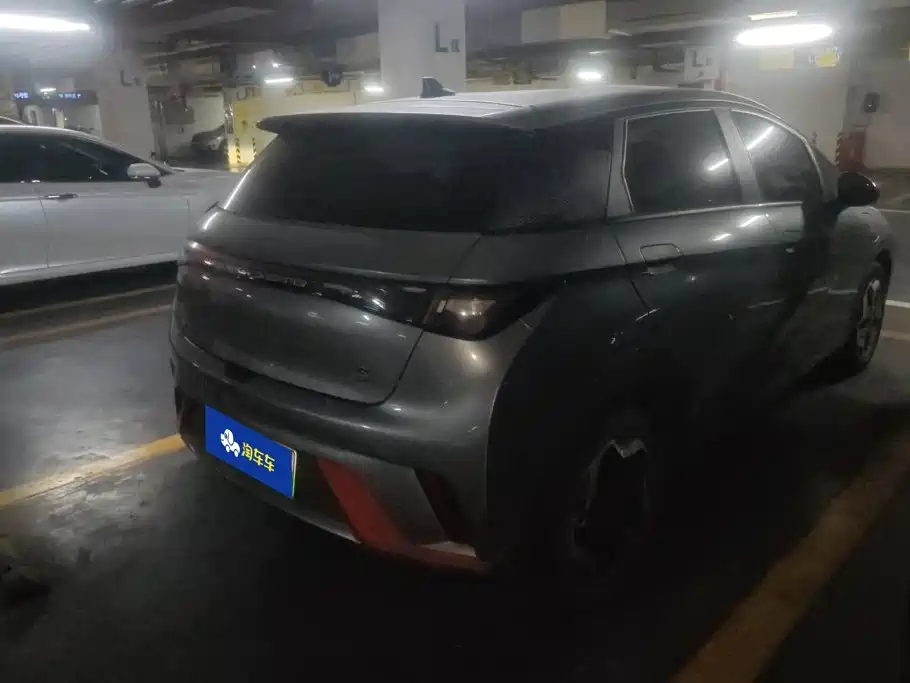 BYD Dolphin 2022