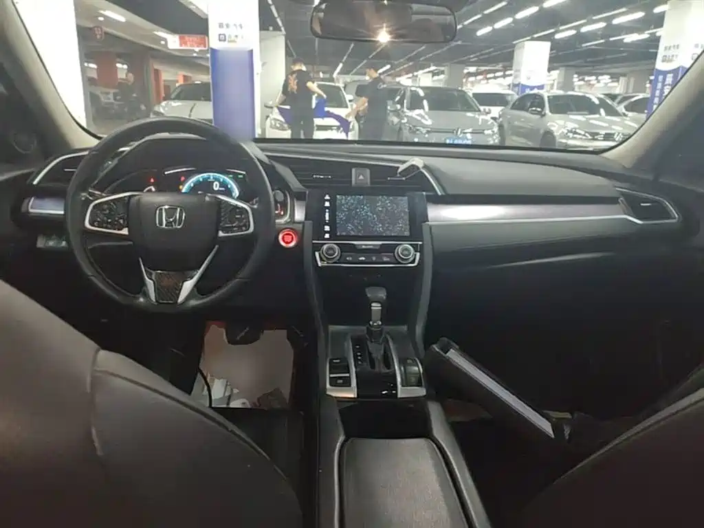 Honda Civic 2016 — фото 10
