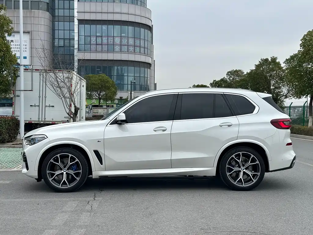 BMW X5 2022 — фото 4