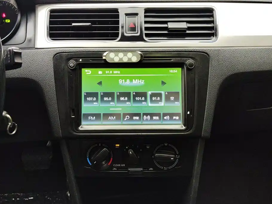 Skoda Rapid Spaceback 2019 — фото 13