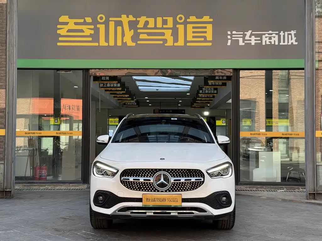 Mercedes-Benz GLA 2023