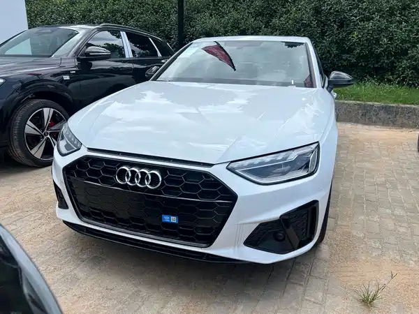 Audi A4L 2025