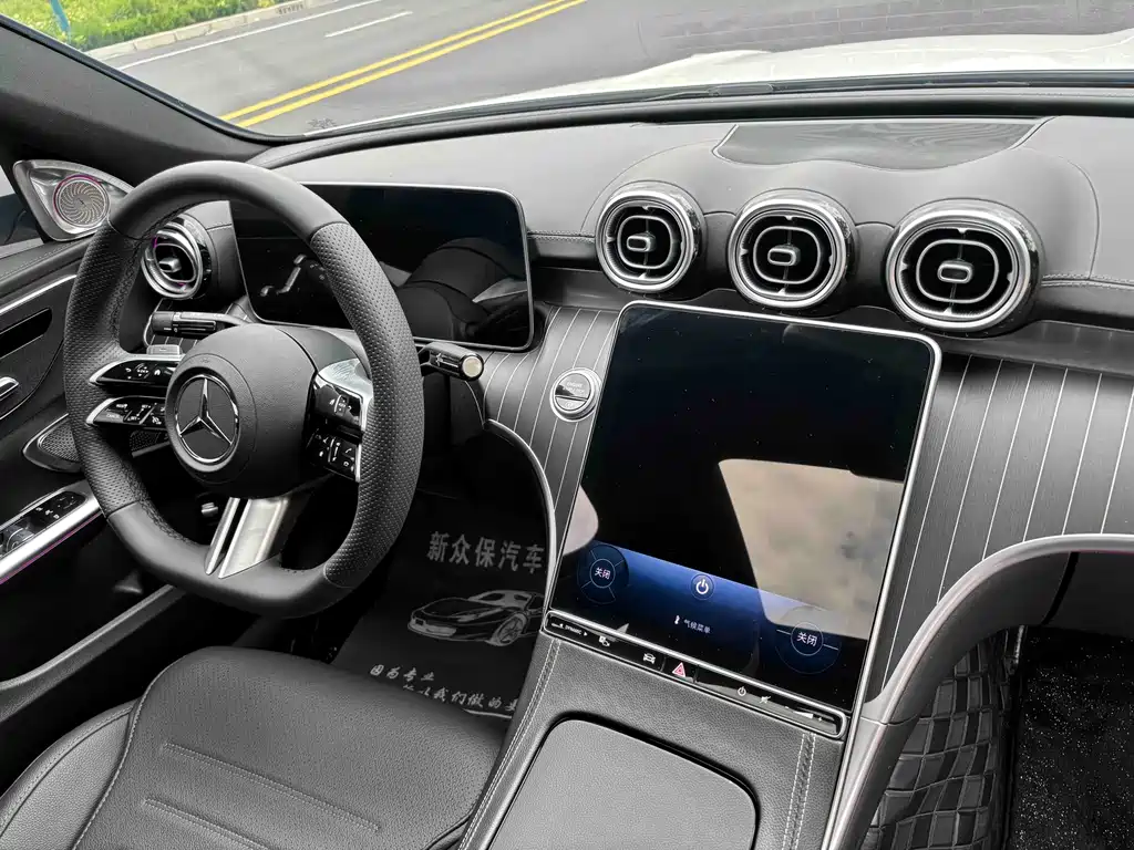 Mercedes-Benz C-Class 2025 — фото 9
