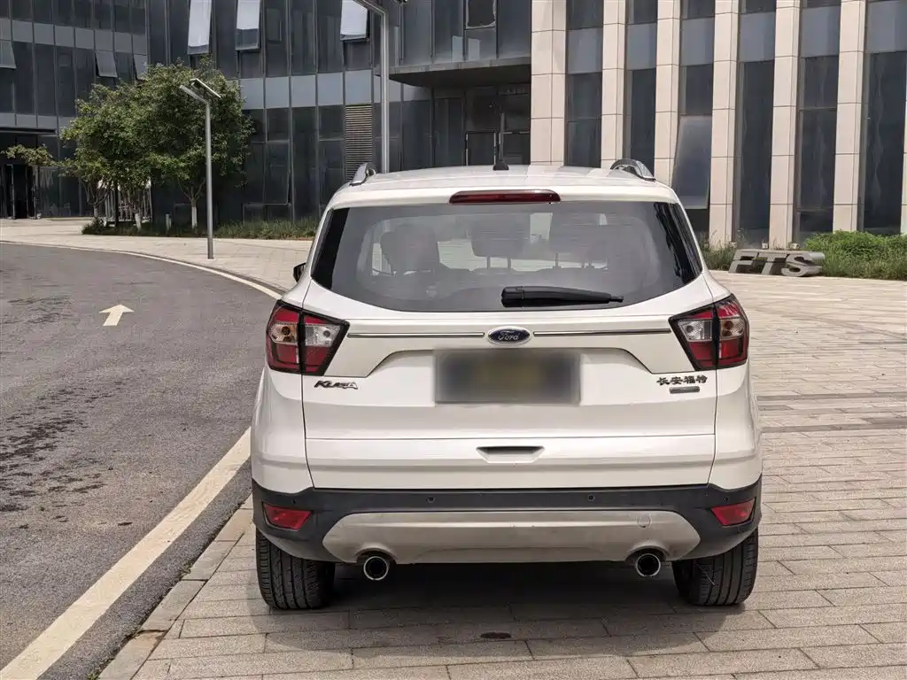 Ford Kuga 2018 — фото 10