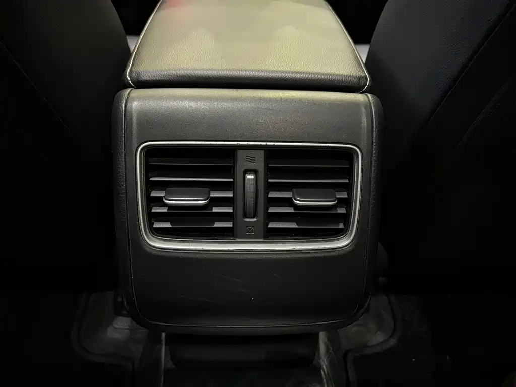 Honda Inspire 2020 — фото 18