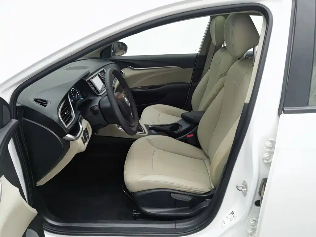 Buick Excelle GT 2020 — фото 10