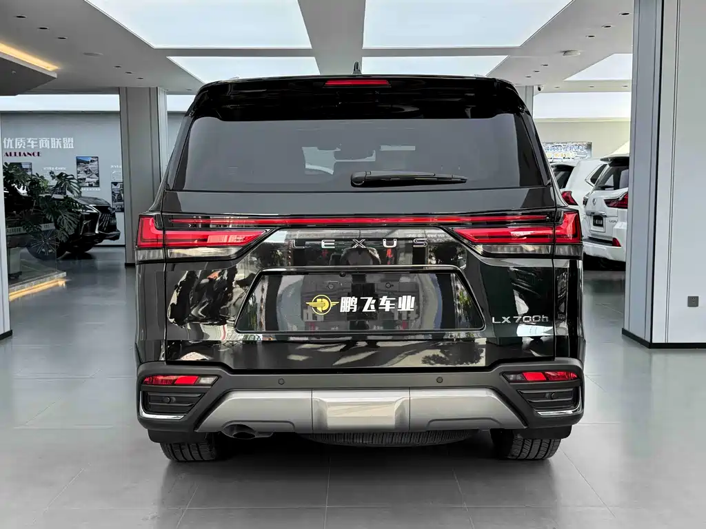 Lexus LX 2026 — фото 17