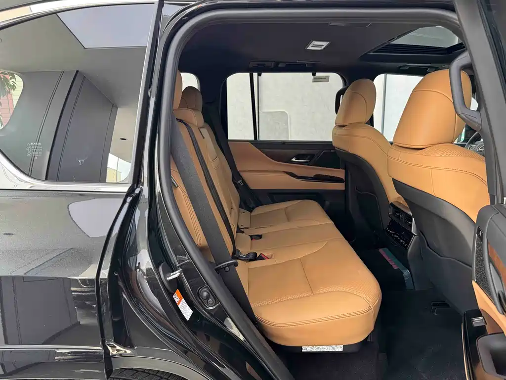 Lexus LX 2026 — фото 14