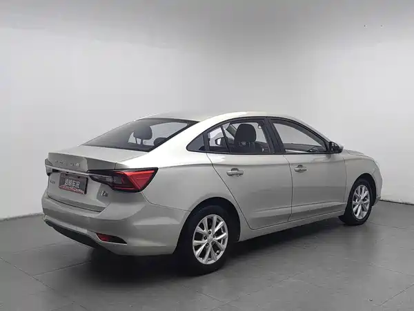 Roewe i5 2019