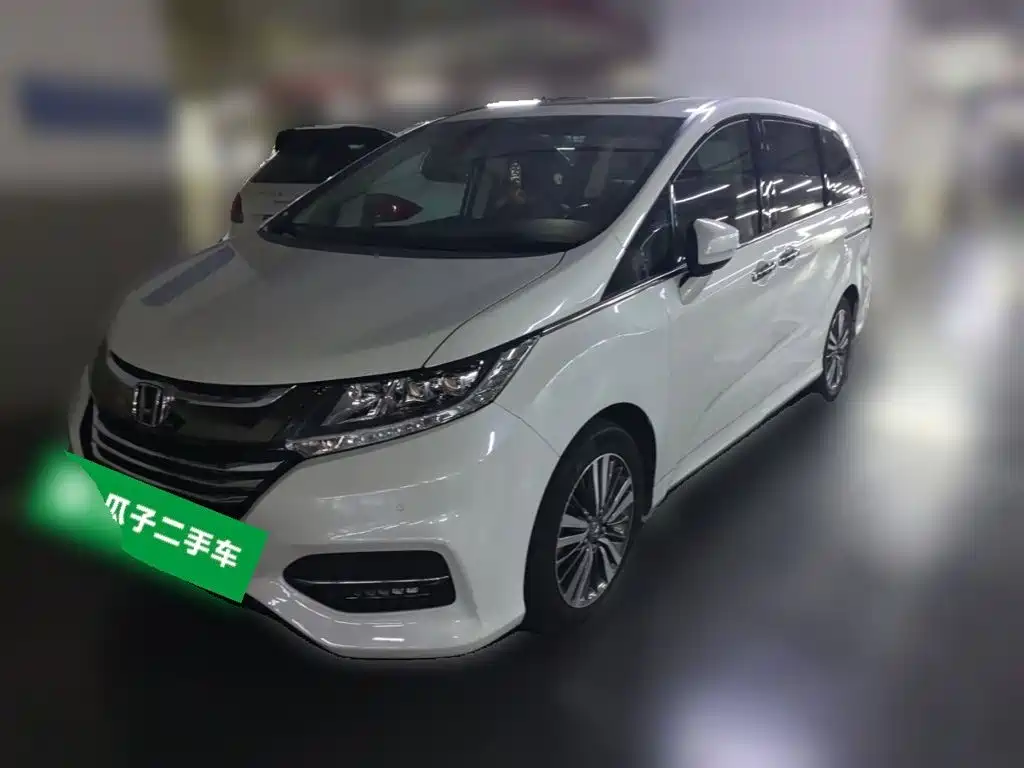 Honda Odyssey 2018 — фото 1