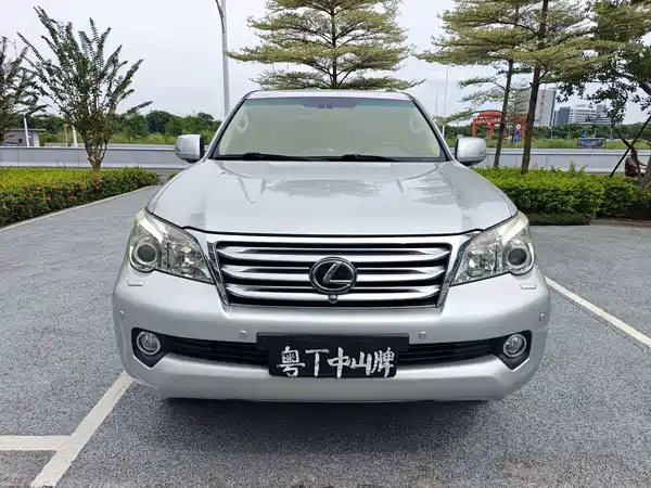 Lexus GX 2011