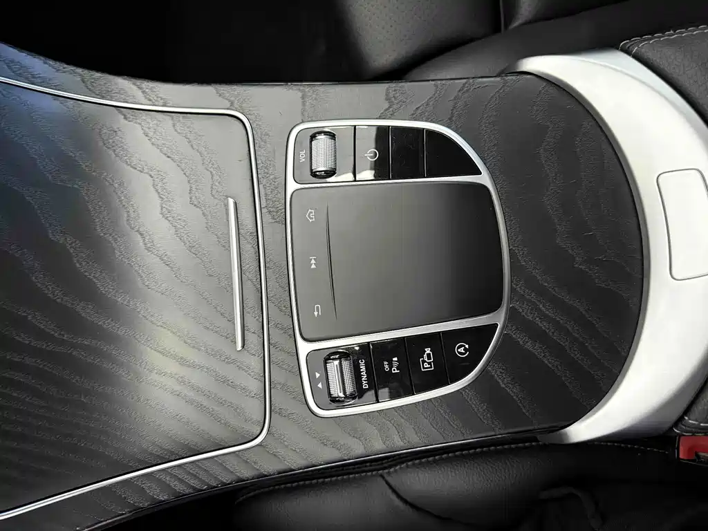 Mercedes-Benz C-Class 2021 — фото 11